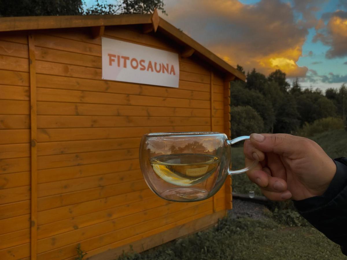 Starp Debesim Un Zemi Konuk evi Krāslava Dış mekan fotoğraf